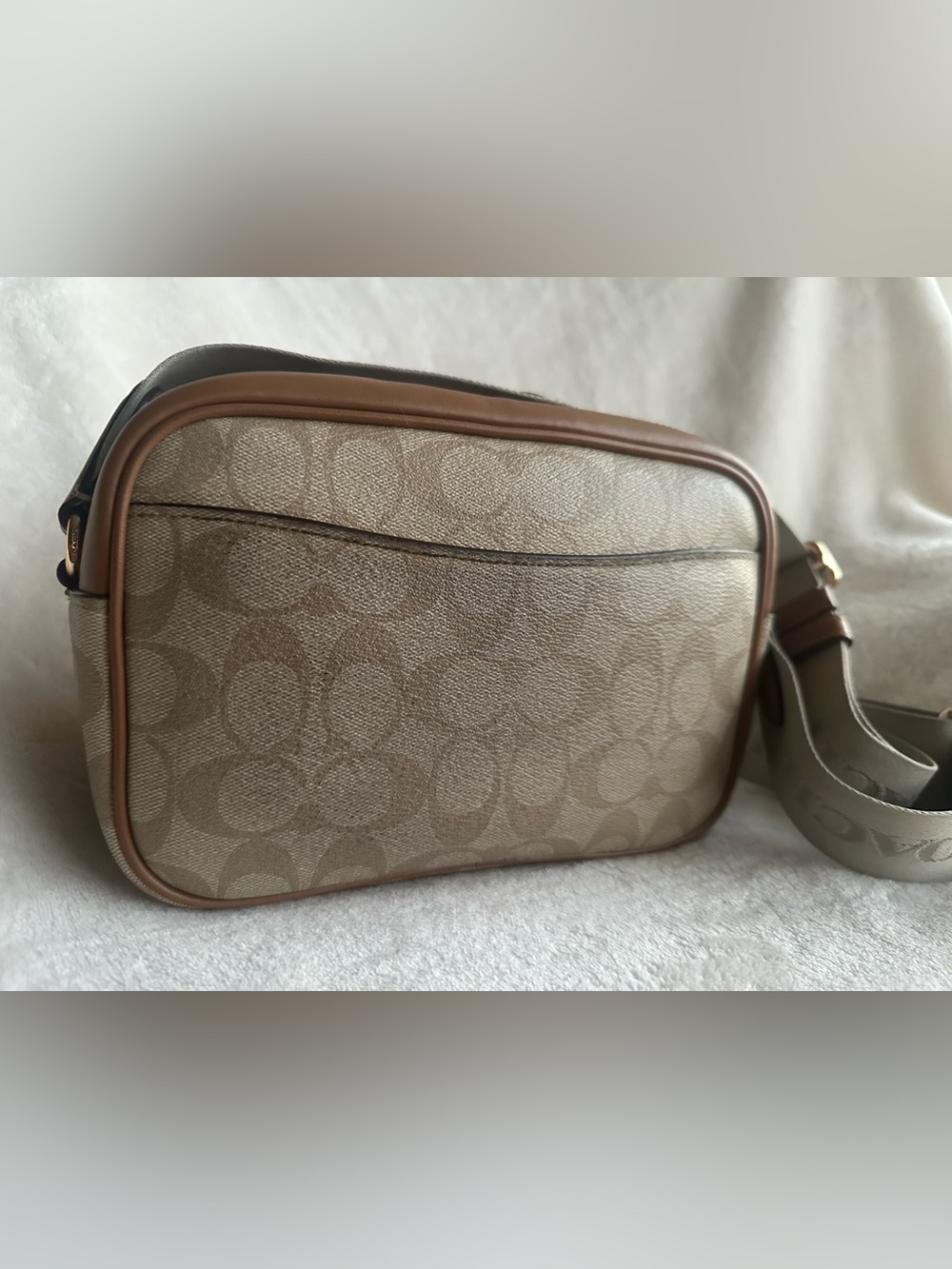 COACH Jamie Camera Bag Signature Logo Crossbody Beige/Brown Adjustable Strap - Picture 2 of 5